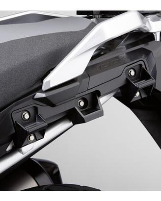 SUZUKI 93700-31830 Kit di fissaggio borse laterali