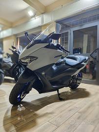 Yamaha Tmax 560 icon grey 2021