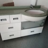 Mobile bagno con specchio e luce led 