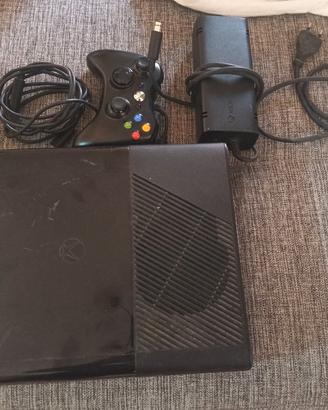 XBOX 360 + VARI GIOCHI