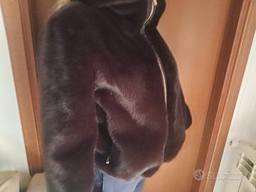 Giacca in ecopelliccia con zip Fracomina