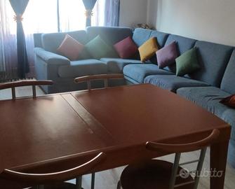 Divano 9 posti con penisola tondeggiante finale