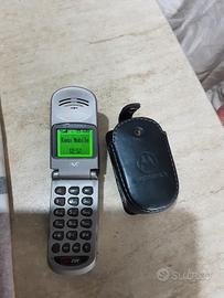 Motorola v50