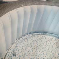 Jacuzzi