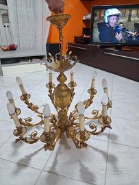 lampadario in ottone.
