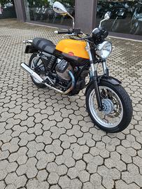Moto Guzzi V 75 - 2015