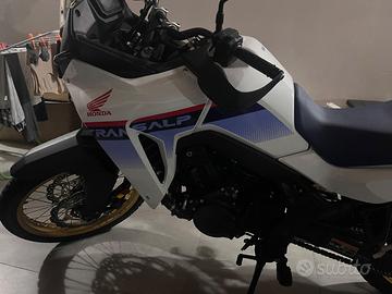 Honda transalp 750