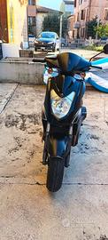 Scooter Kymco Agility 50cc - Nero - Buone