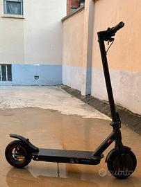 Monopattino elettrico Vivo Bike