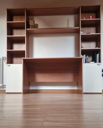 Libreria con scrivania