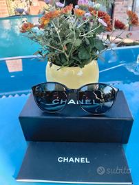 occhiali da sole Chanel