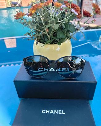 occhiali da sole Chanel