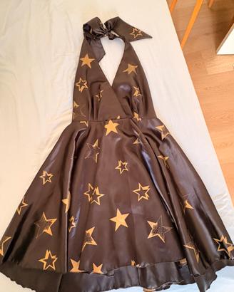 Vestito nero con stelle