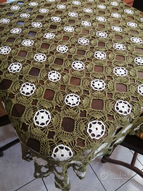 Copritavolo all*uncinetto