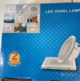 FARO A LED QUADRATO