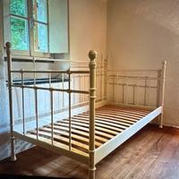 Divano letto in ferro battuto