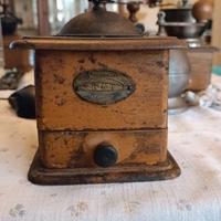 Macinacaffè manifattura Bartolomeo Truchetti