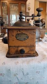 Macinacaffè manifattura Bartolomeo Truchetti