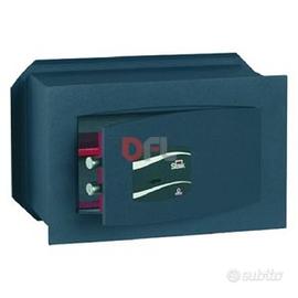 Cassaforte Stark 801 a muro con chiusura a chiave