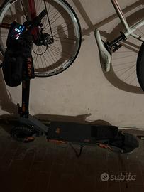 KuKirin G2 e borsetta frontale con catena