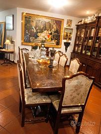 Tavolo da pranzo antico in legno