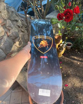 Tavola Skate Supreme x Lamborghini