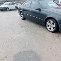 Mercedes E270