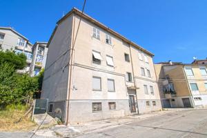 3 LOCALI A SANT'ELPIDIO A MARE