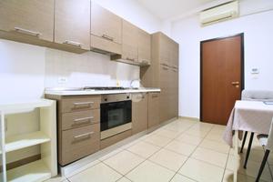 2 LOCALI A RIMINI