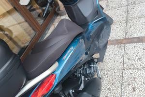 Beverly 300 iè ABS nuovo 2024