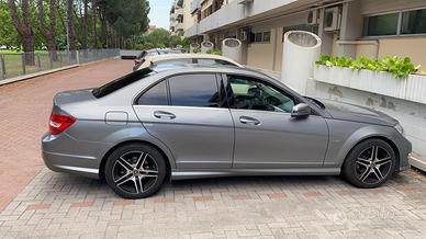 Mercedes-Benz C 200 CDI (w-s204) - 2012
