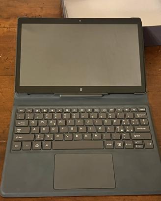 Taablet Mediacom Smart-pad + tasywra