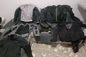 abbigliamento e caschi