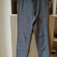 Pantaloni Emporio Armani, 15 €