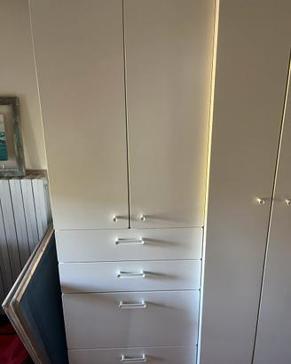 Moduli armadio IKEA con vendibili anche separati