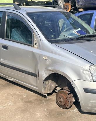 Fiat Panda 5 porte solo per ricambi