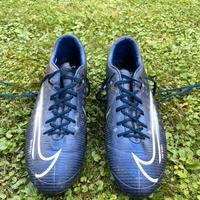 Scarpe Nike terreni misti