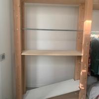 Appendi abiti con scaffalatura