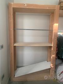 Appendi abiti con scaffalatura