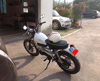 Suzuki TU250 scrambler