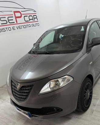 LANCIA Ypsilon 1.2 69 CV 5 porte Gold