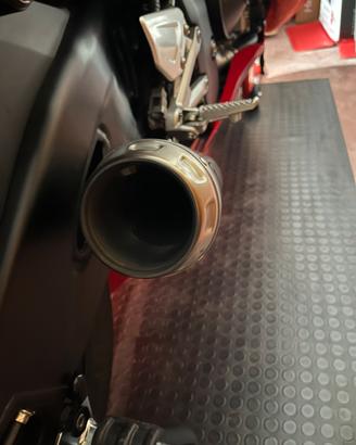 Scarico completo cbr 1000 rr r