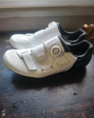 Scarpe ciclismo su strada