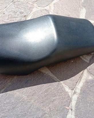 Sella e pompa benzina Yamaha fzs 600