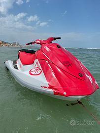 Yamaha waverunner