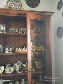 credenza con vetrina 