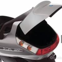 Cerniere portaoggetti posteriore Piaggio X8/Xevo