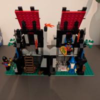 Lego Dragon Knight 6048 Majisto's Magical Workshop