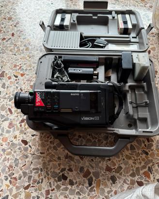 Cinepresa sanyo vision 8mm