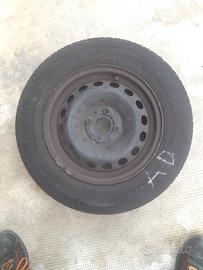 N.4 cerchi montati su fiat panda 2003